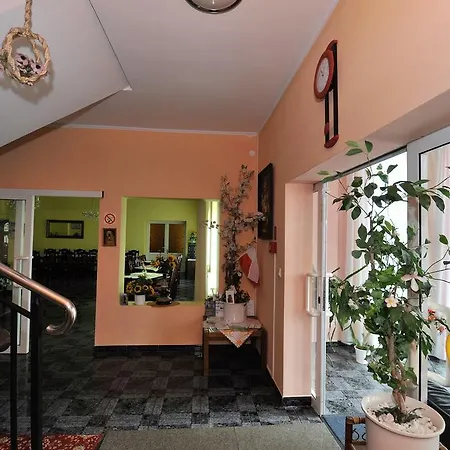 Residenz Saturn וובה