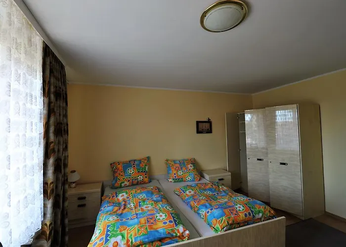 Residenz Saturn ホームステイ